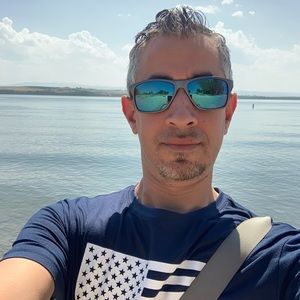 Meet your Posher, Essam